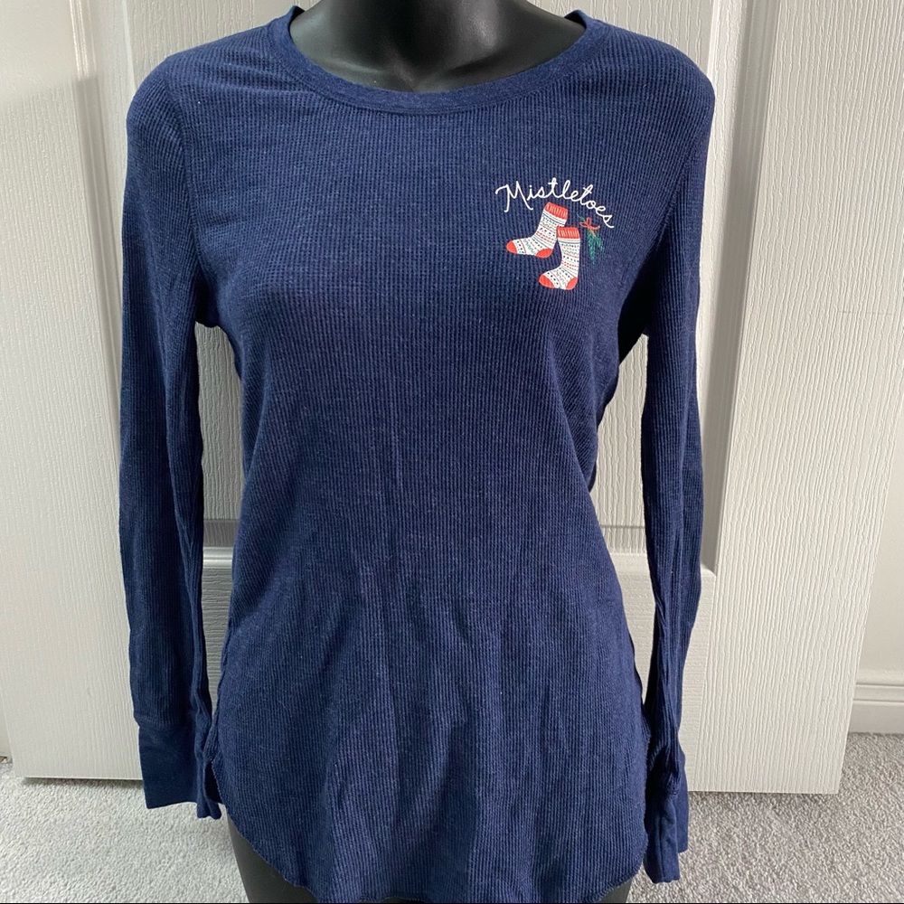 Old Navy Thermal Long Sleeve Tee "Mistletoes"